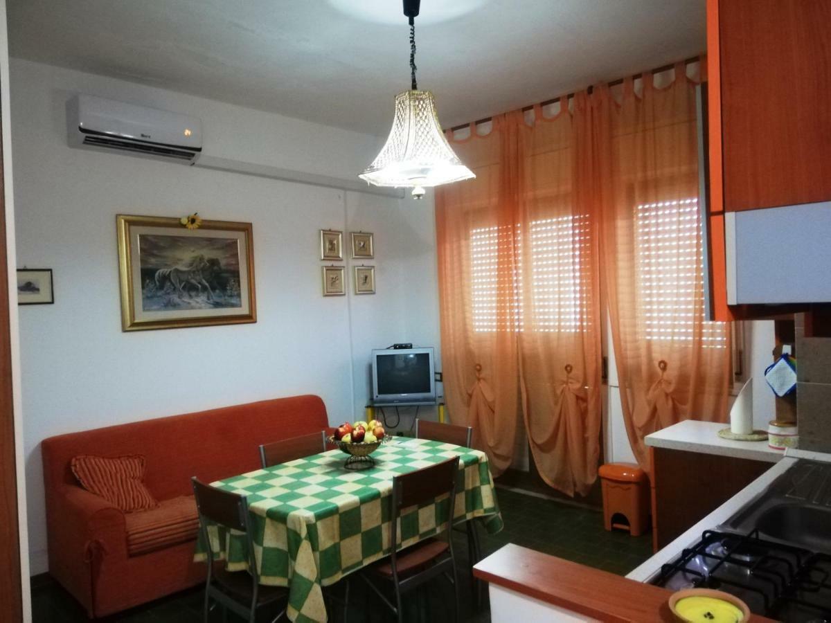 Appartamento Ginepri 拉默齐亚泰尔默 外观 照片